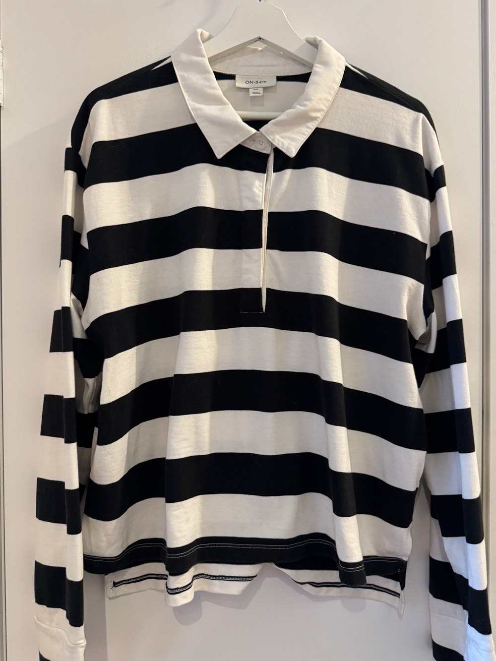 MACYS On 34th Striped Ruby Long Sleeve Top White & Black US XXL Good